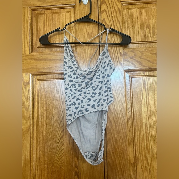 Abercrombie & Fitch - Cross Back Cheetah Bodysuit - Picture 3 of 3